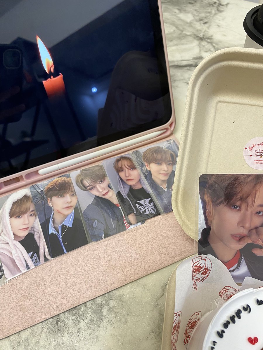 the | everyday is woolong day 🍞🥟🌷 tweet media