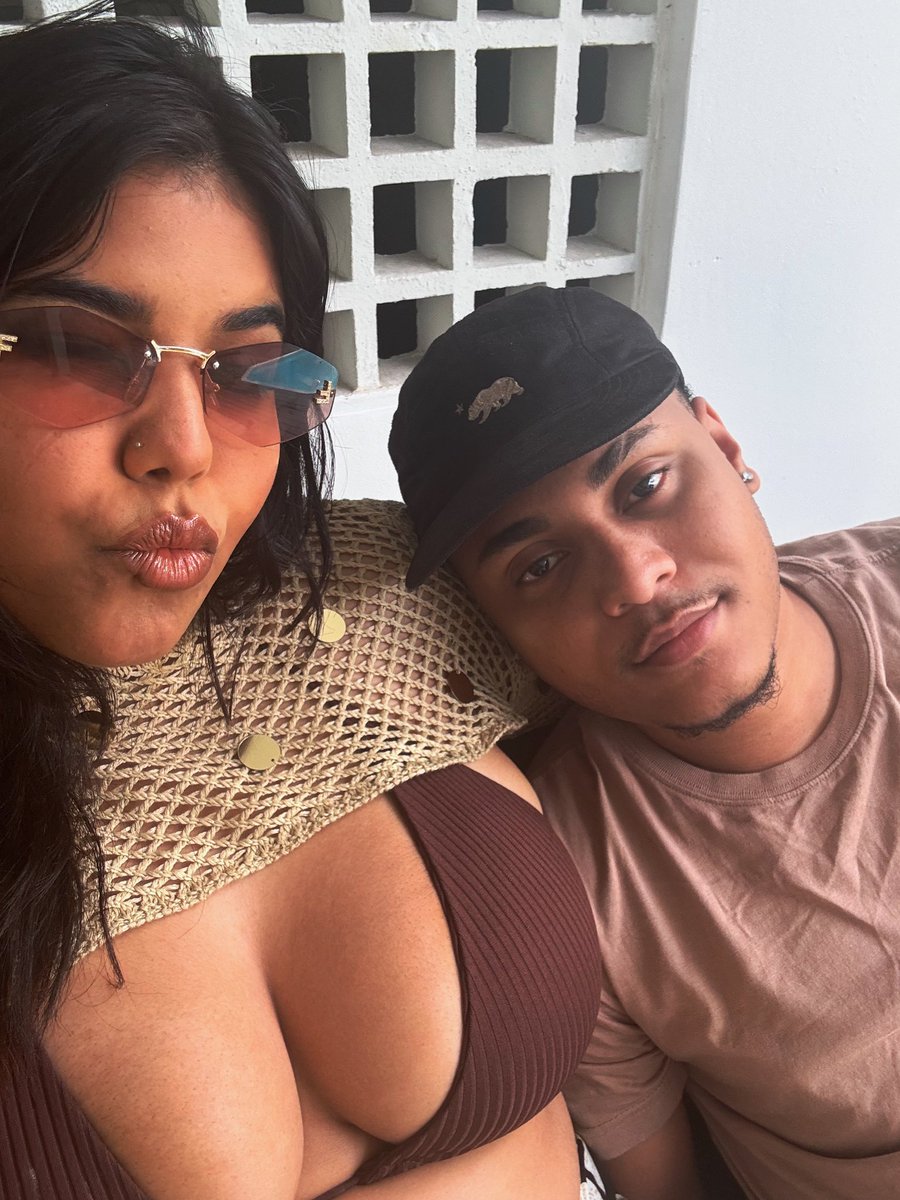 Vs_vasconcelos's tweet photo. Com a letrinha da minha maior sorte! 🍀 https://t.co/PCVQmOP5FL