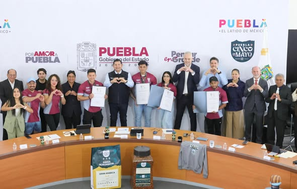 #VISION
PUEBLA APUESTA POR LAS PRÓXIMAS GENERACIONES CON LIGA ESTATAL DE #DeportesTolima 
<a href="/Gob_Puebla/">Gobierno de Puebla</a>