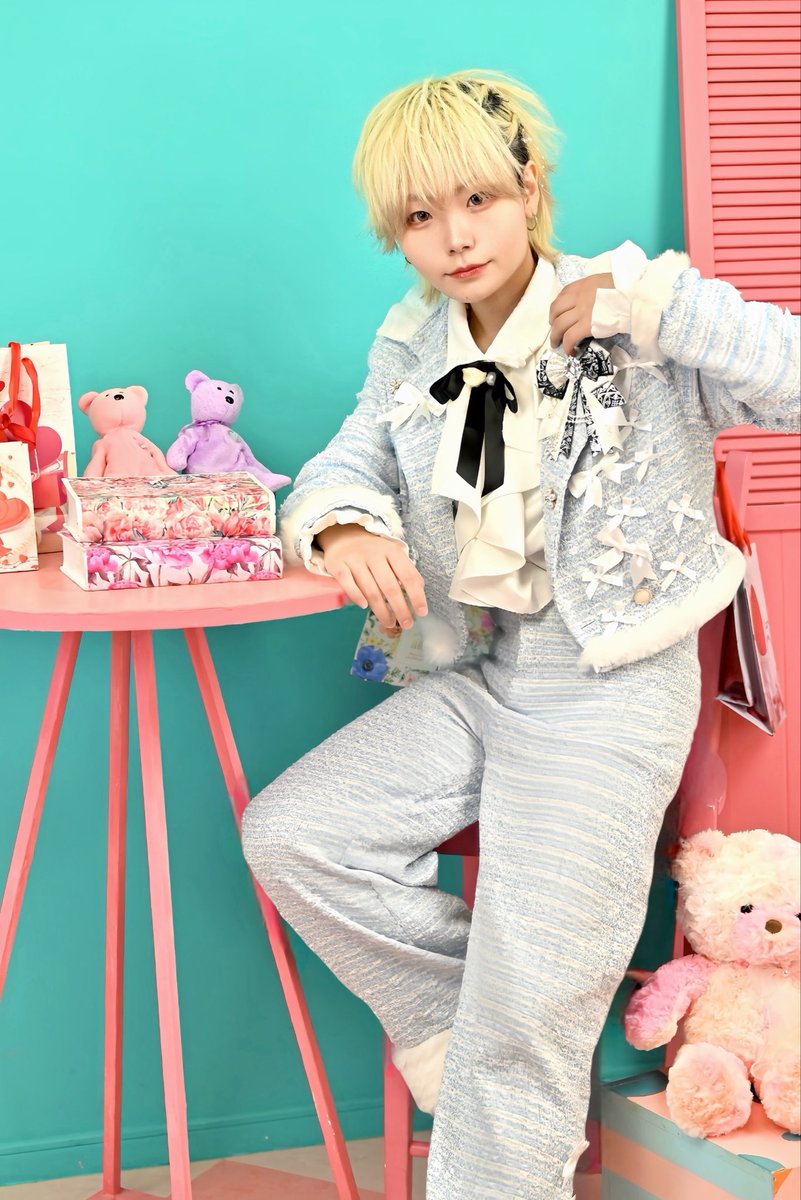 pocoApoco tweet media