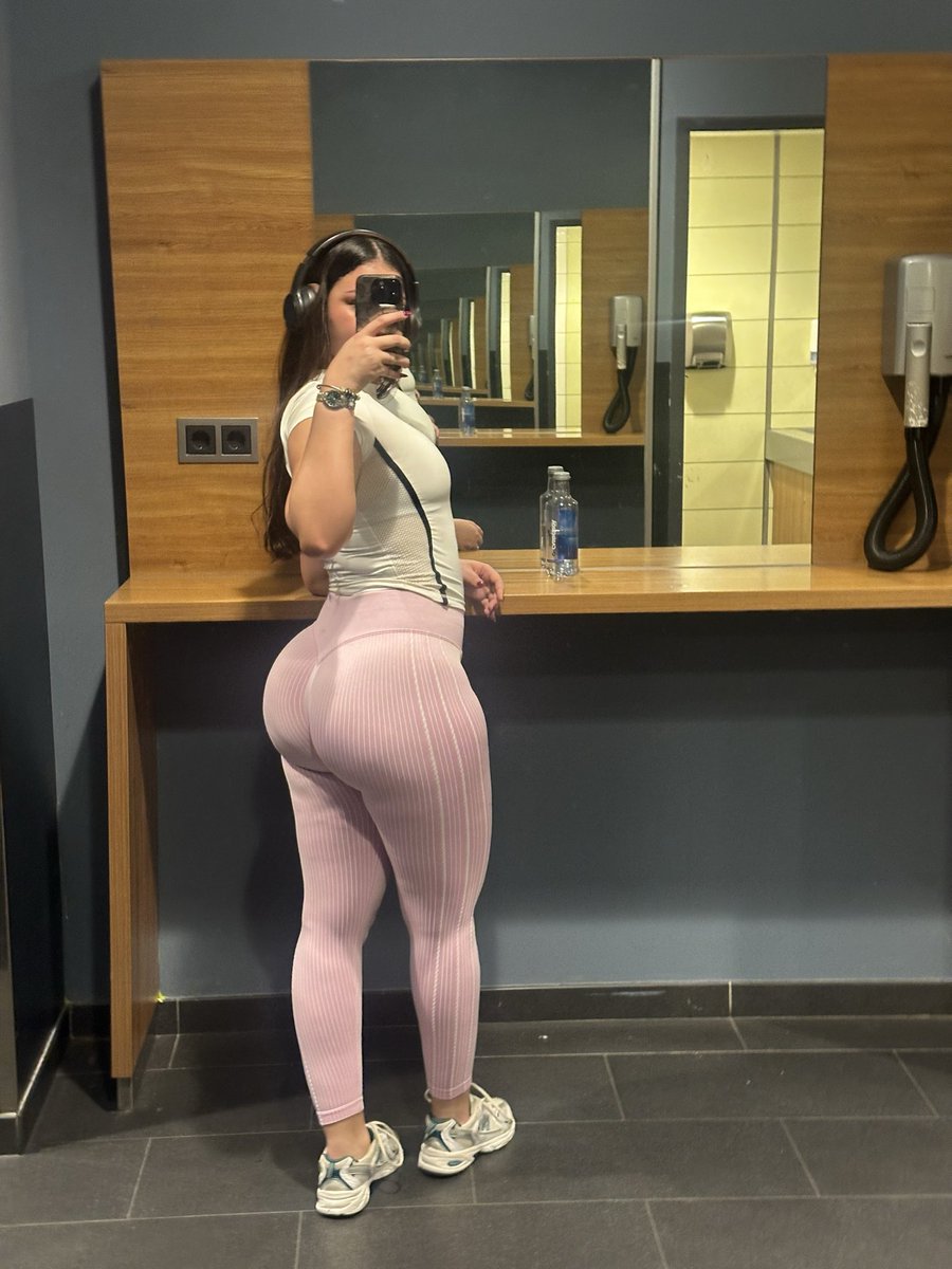 Canela🪽 tweet media