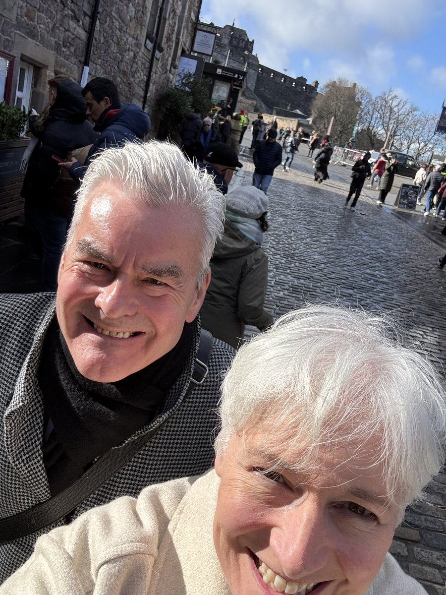 ContiniBites tweet media