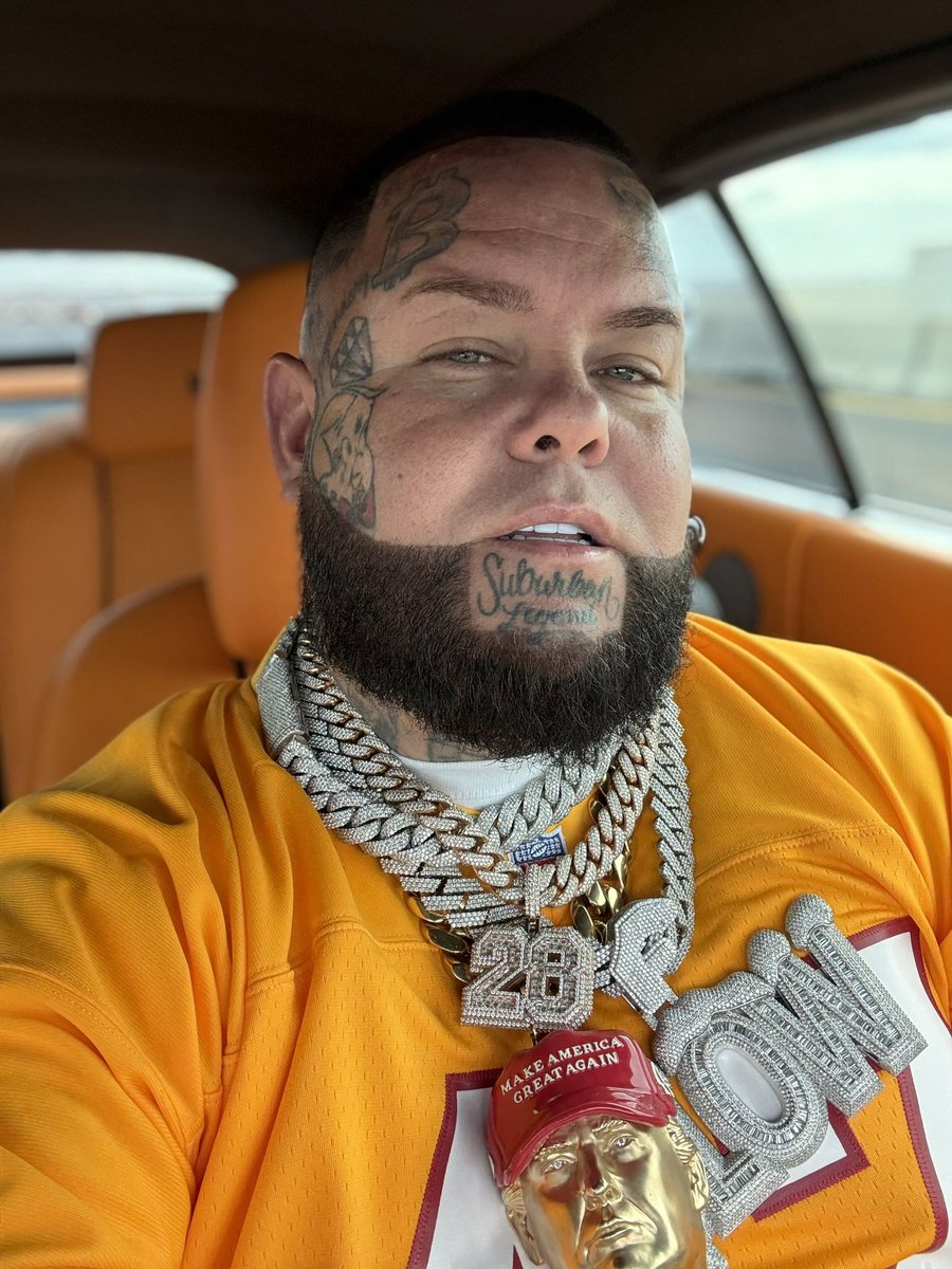 Trumps Nephew tweet media