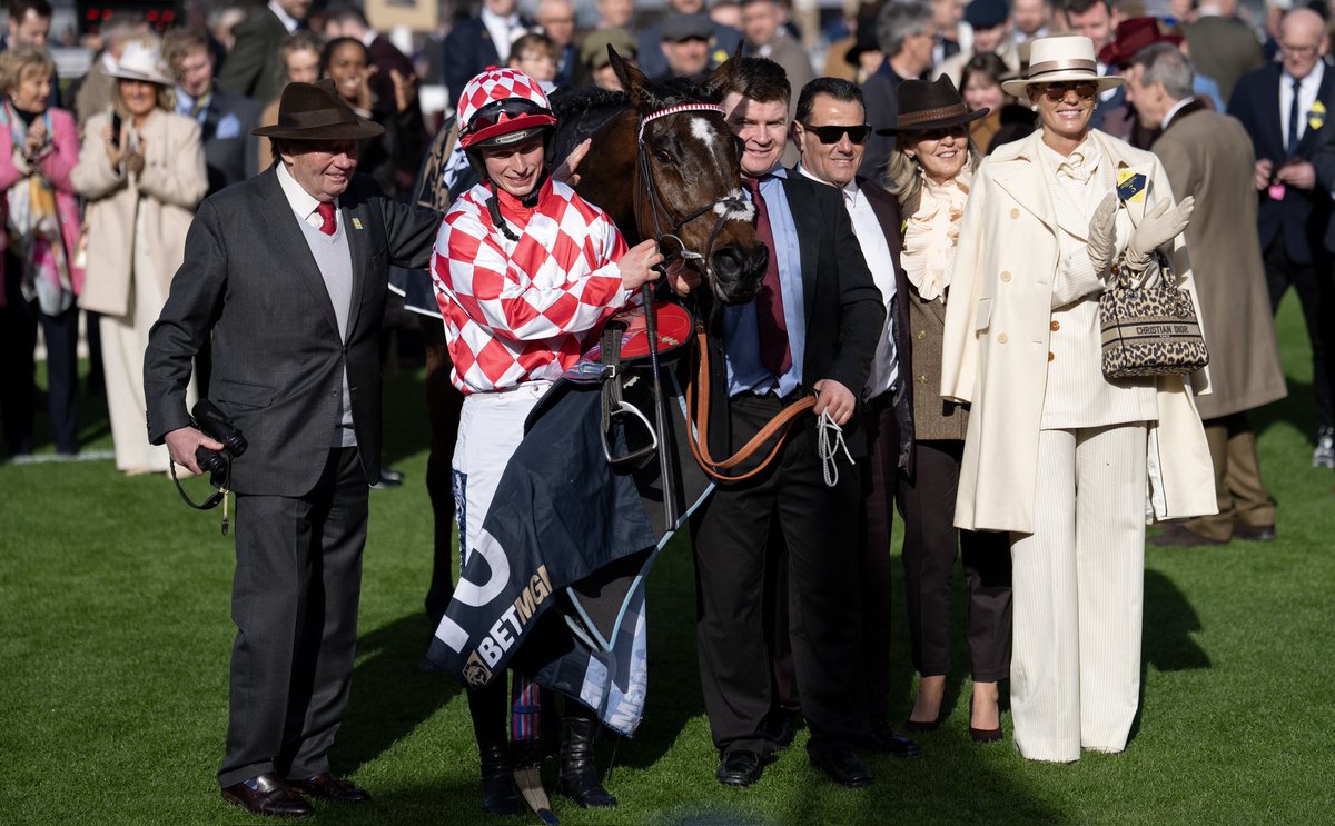 Foran Equine tweet media