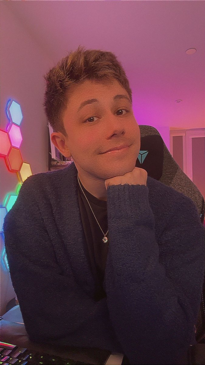 JustRyan tweet media