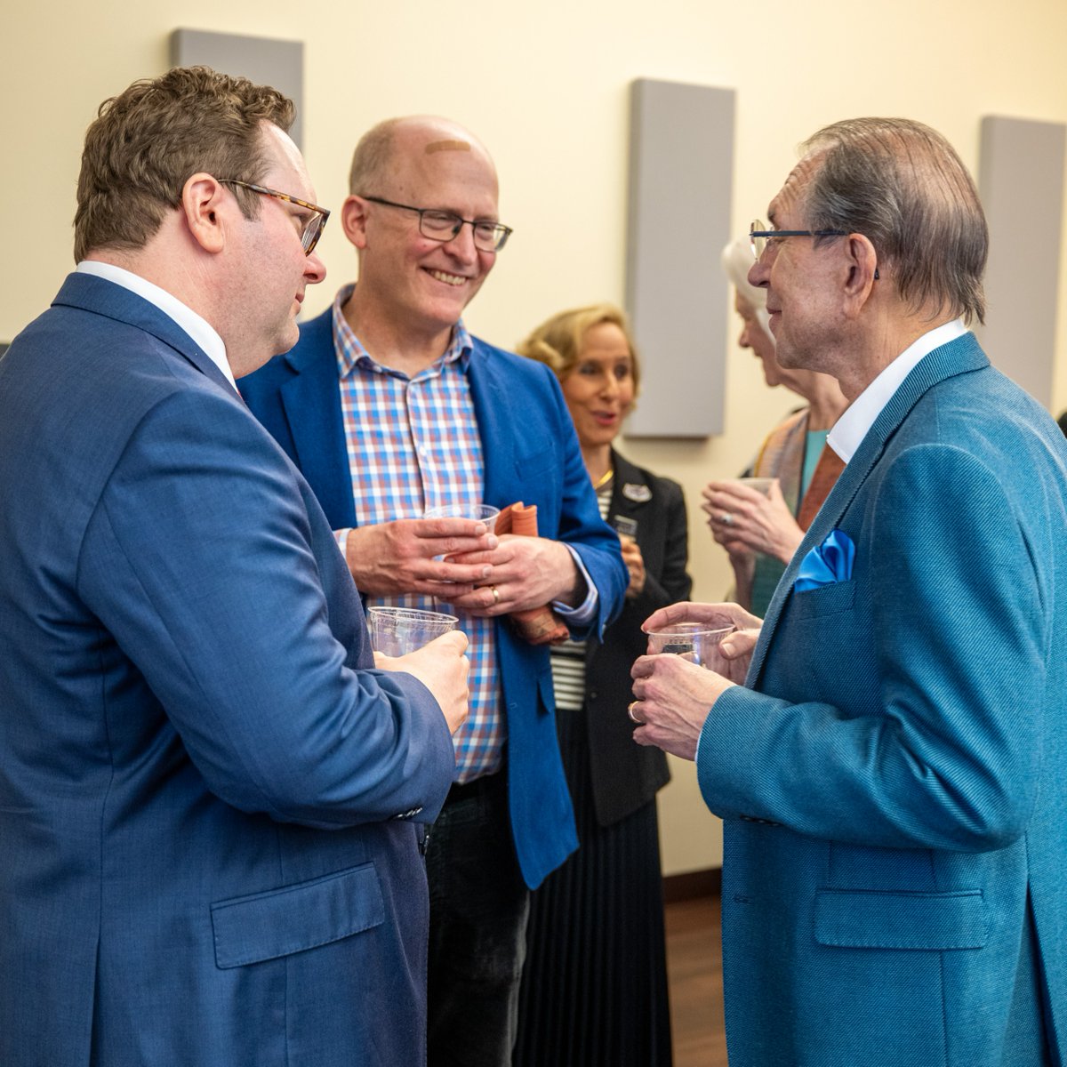 FAULibraries tweet media