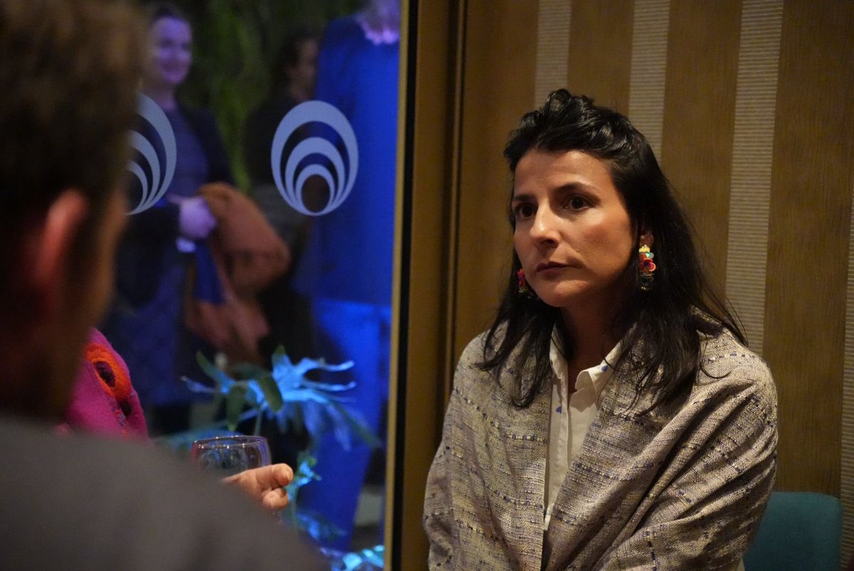 MinAmbienteCo's tweet photo. Con el liderazgo de la ministra (e) Irene Vélez Torres, @IreneVelezT,  reafirmamos nuestro compromiso por la protección de la selva y la lucha contra la deforestación. Junto a Martina Klumpp, embajadora de Alemania 🇩🇪, Nils Martin Gunneng, embajador del Reino de Noruega 🇳🇴y George Hodgson, embajador del Reino Unido 🇬🇧 firmamos la tercera renovación de la Declaración Conjunta de Intención.

Esta 3ra. versión reafirma, hasta el 2030, los compromiso de protección de bosques, biodiversidad y adaptación a la variabilidad climática y se convierte en un reconocimiento internacional a los logros de Gobierno y la reducción del 30% en la deforestación.