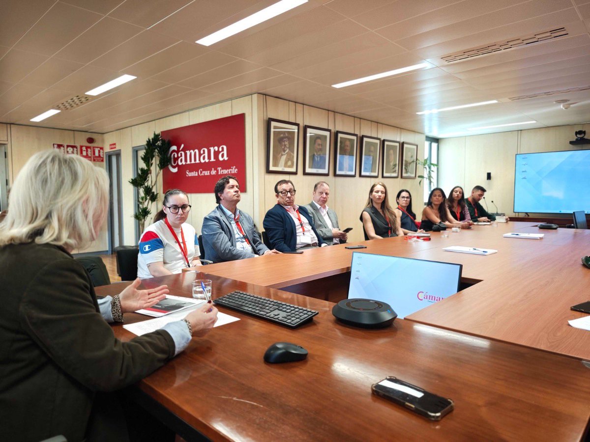 Dircom Canarias tweet media