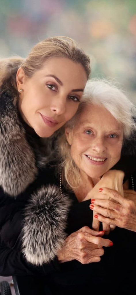 Monica Pont tweet media