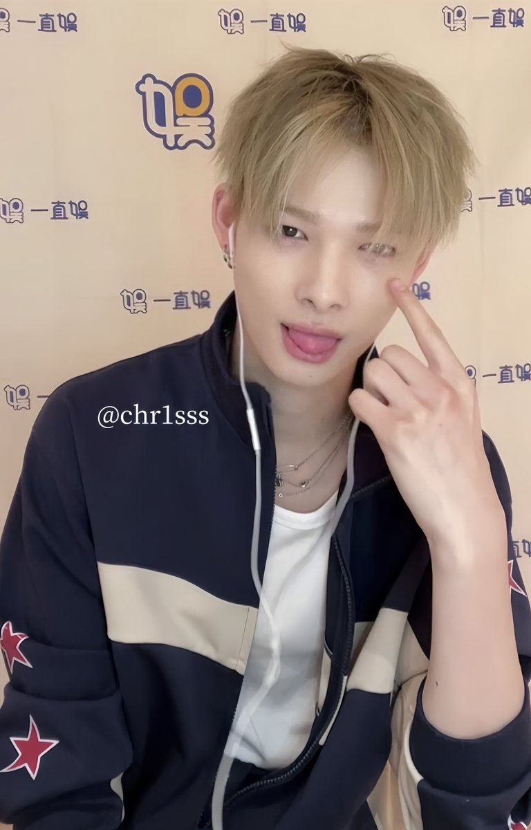 ⸝⸝ 𝙎𝙖𝙮 𝙢𝙚𝙤𝙬 tweet media