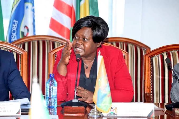 recreatedd16's tweet photo. Governor Wanga announces that 250 wheelchairs were distributed to persons with disabilities and 64 PWDs employed across government sectors to enhance inclusion, while gender desks have been operationalized in all sub-counties Stateof HomaBay County
#UnlockingEndlessPotential. https://t.co/2gSAOYG080
