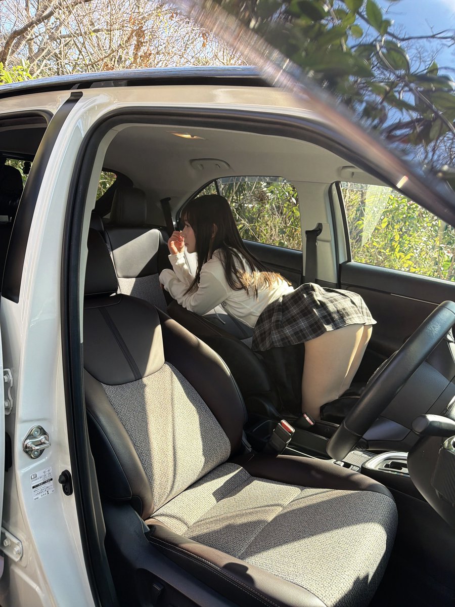 近衛りこ🐈‍⬛1st写真集予約受付中さんのエロ画像、2026年03月11日21時58分45秒に投稿