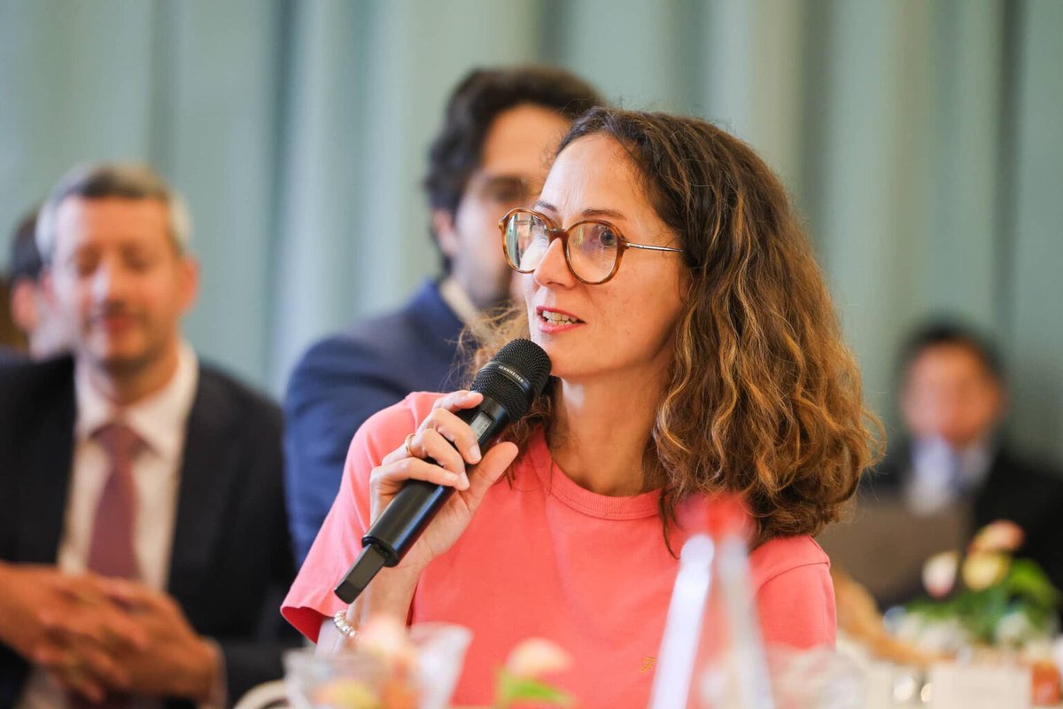 ACBENNEVAULT's tweet photo. Connaissances financières, confiance dans les décisions économiques ou préparation de la retraite : malgré un intérêt comparable pour ces sujets, les femmes se disent moins armées pour gérer et anticiper leur situation financière. https://t.co/AbApYsQqf9 @Forbes https://t.co/1BX4LLN4xy