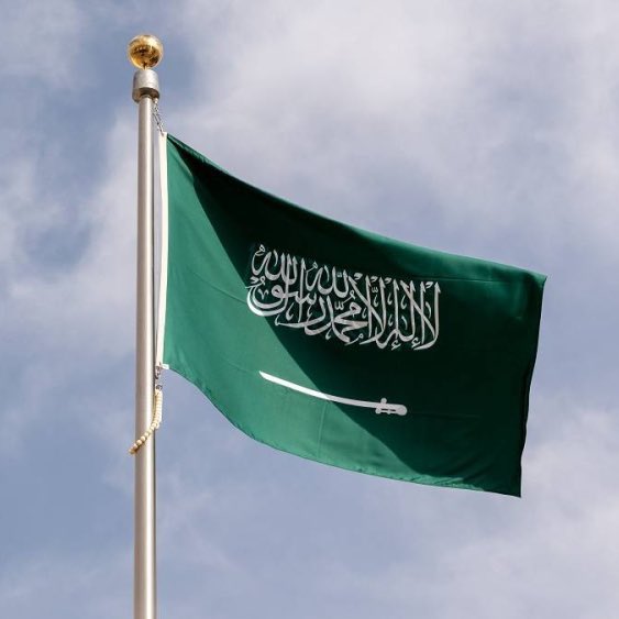 dreamnaser3's tweet photo. يا أغلى ثرى وأطهر علم، تحت ظلك اجتمعنا وباسمك نهضنا.. اللهم ارفع قدر هذه الراية واجعلها دائماً رمزاً للحق والقوة والعدل والرخاء 🇸🇦 🇸🇦 🇸🇦

#يوم_العلم_السعودي https://t.co/SjioLFLYIi