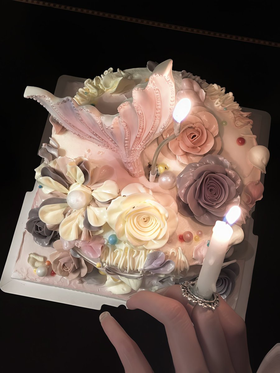 Qiwi_non tweet media