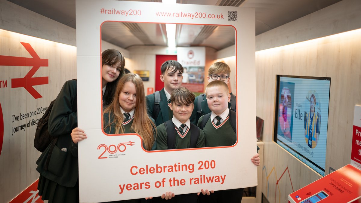 railway200 tweet media