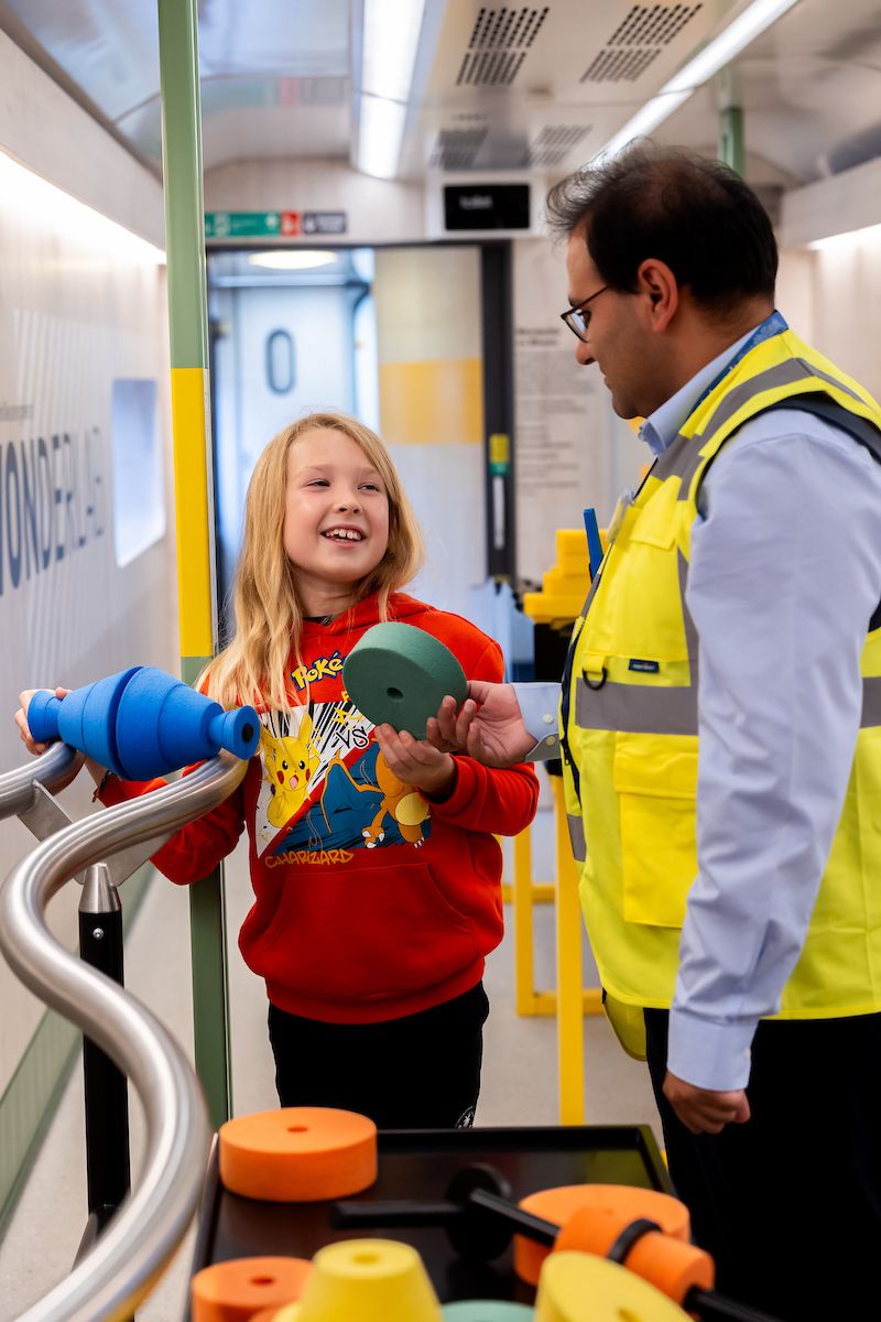 railway200 tweet media