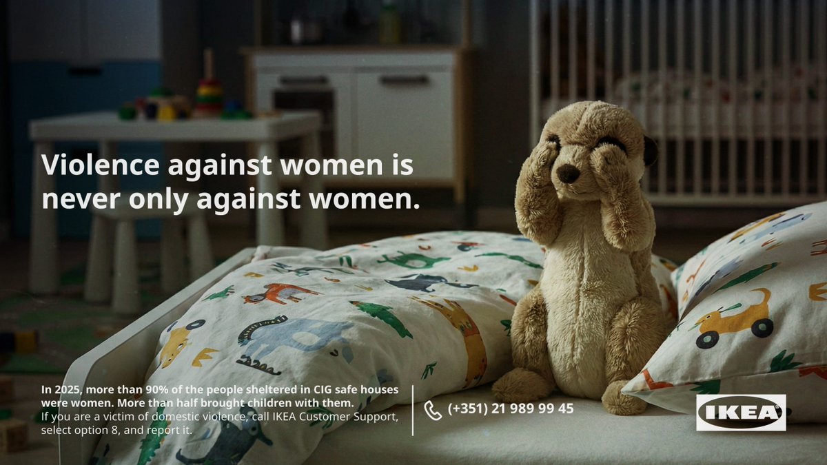 Au Portugal, IKEA a intégré une option secrète dans son service client. En sélectionnant l’option 8, les appelants sont redirigés vers la ligne nationale d’aide aux victimes de violences domestiques.

Dans l’historique du téléphone, l’appel apparaît simplement comme un contact