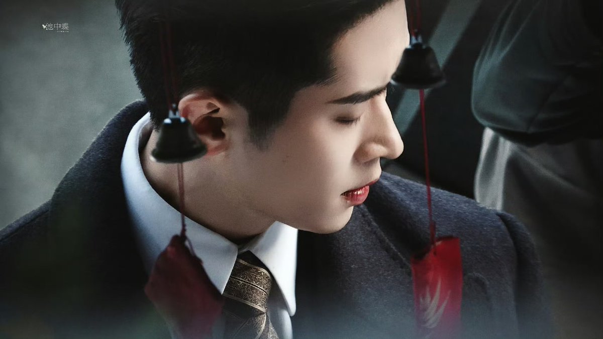 1812lllllleiiii's tweet photo. วันนี้ความหล่อของพี่เหล่ยหน้ากระถางธูปกินขาดมาก เค้าเสกคาถาอะไรไปด้วยรึเปล่าเนี่ย 

#TheLamentOfAutumn #玉簟秋
#ChengLei #เฉิงเหล่ย https://t.co/XhhwsY3zZa