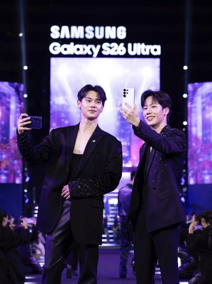 POV: Privacy Display ยิ่งมีจอกันเผือก ยิ่งอยากเผือก 🤣

#GalaxyS26Ultra 
#yinyin_anw <a href="/yinyin_anw/">Yinyin</a> #หยิ่นวอร์ #warwanarat