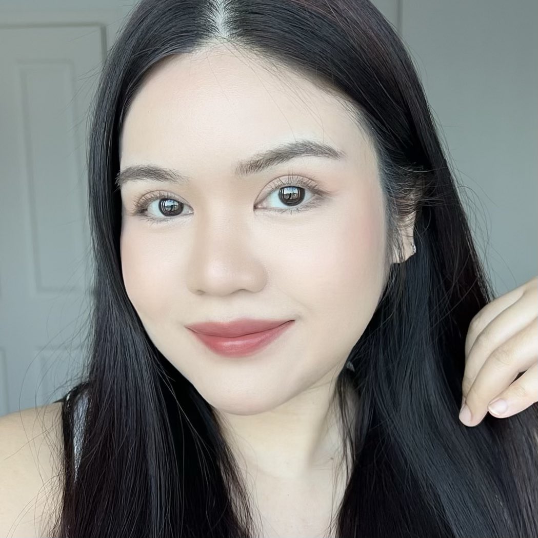 melike_meshare's tweet image. KATE LIP MONSTER  คือเริ่ดจริง เนื้อดีมาก ทาแล้วสวยแพง ผู้ดี ไม่เอะอะ มีความฉ่ำวาวในตัว ปากดูอิ่มสุขภาพดีเหมือนดื่มน้ำเพียงพอ ความจึ้งคือติดทนด้วย เห็นเนื้อแบบนี้แต่ทิ้ง stain ชัดเลยล่ะ #ใช้ดีบอกต่อ #KATE #KATELIPMONSTER