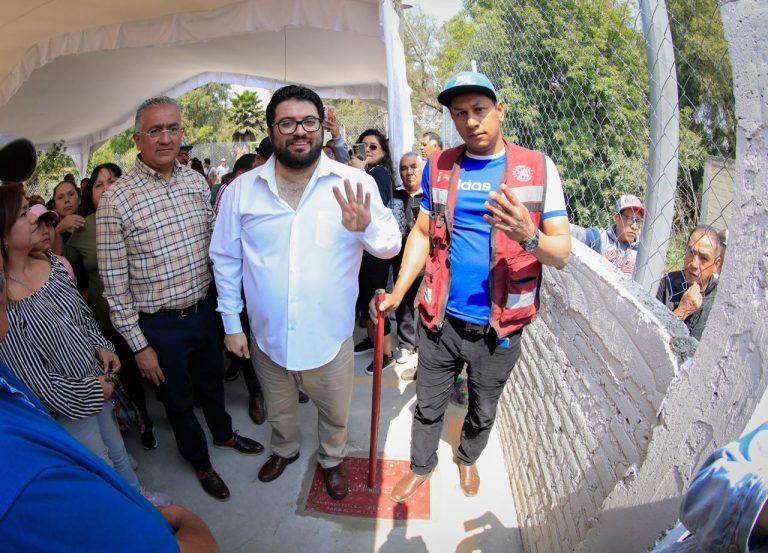 🏗️ El presidente municipal Isaac Montoya Márquez  señaló que este programa busca mejorar y recuperar espacios públicos en distintas comunidades, además de atender necesidades como infraestructura, seguridad y programas sociales. #Naucalpan #ObraPública #Transformación #Edoméx