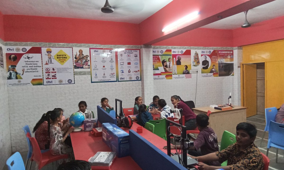 IPLabGirSomnath's tweet photo. #students
#visit to Ip_Innovation_Lab Gir-Somnath
#Basic Knowledge of Ip and Innovation
#discuss about Innovation
#Importance of Science in future
#creativity
#protect #innovate Innovation
#stem Knowledge
#OnHands activities
#writed about Ip Lab
#QuantumscienceActivity https://t.co/JhPNqp7C6k