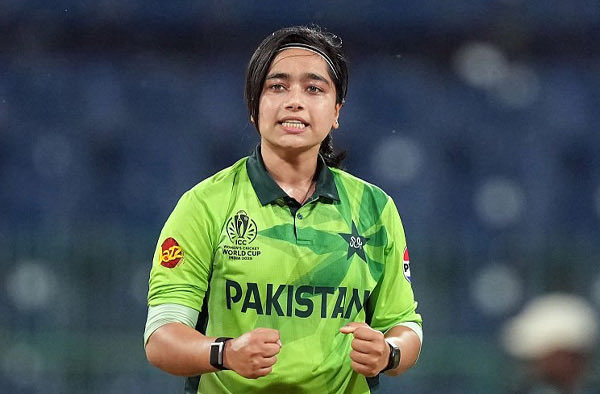 GongR1ght's tweet image. Fatima Sana who had been in rich vein of form in international cricket for some time now and along with that also took 4 wickets against England in WC match last year has gone unsold in Hundred auction.

And then ECB wants us to believe that it’s a fair auction and Pakistani