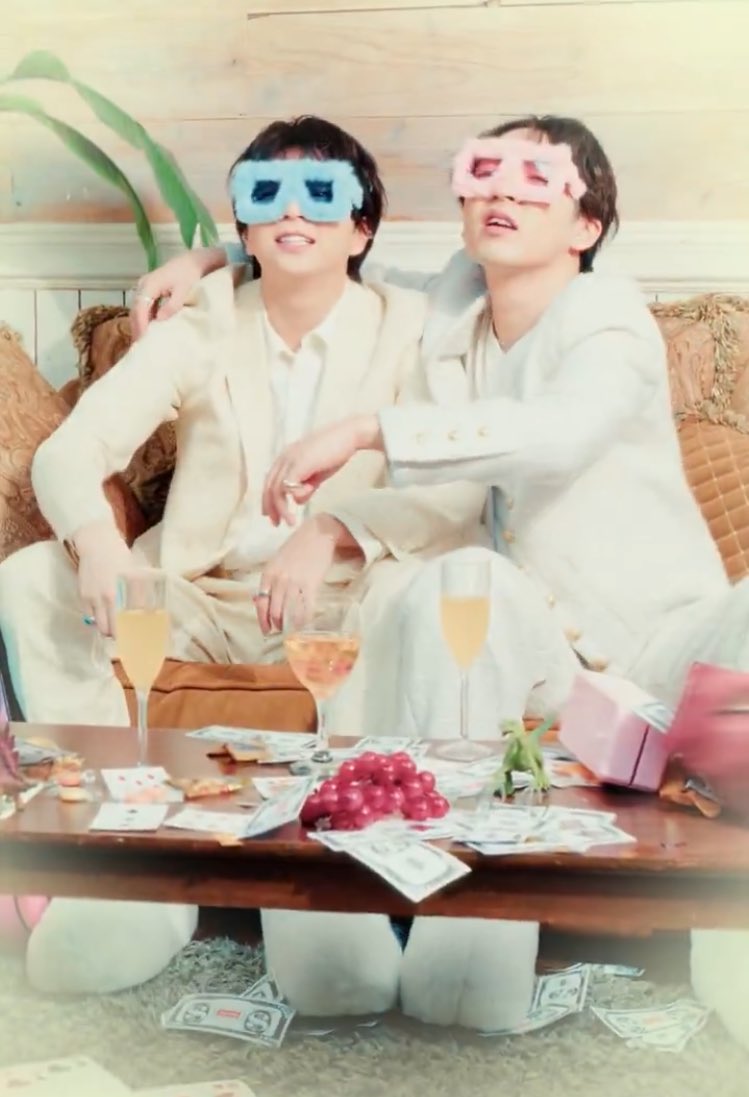 ora_to_kawa's tweet image. 肩を迎えに行く様が好きすぎて滅。(カメラマンに指示されてやったに1票)
#GIANNA