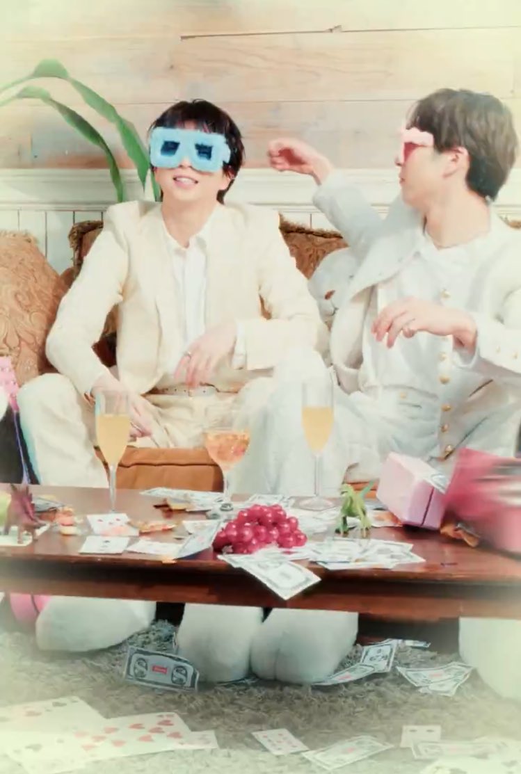 ora_to_kawa's tweet image. 肩を迎えに行く様が好きすぎて滅。(カメラマンに指示されてやったに1票)
#GIANNA