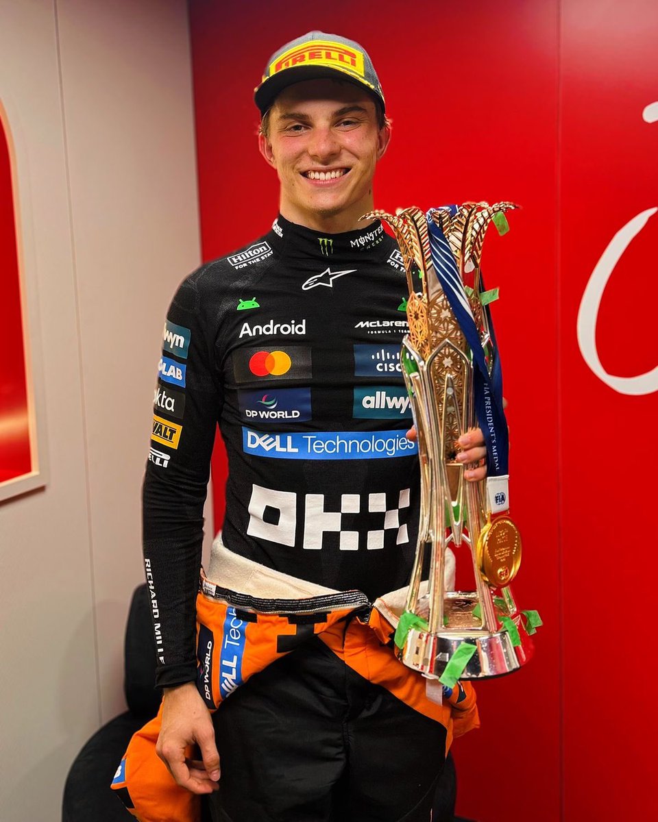 daily oscar tweet media