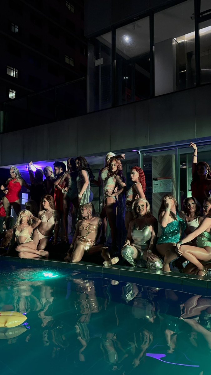 Lycheemariee's tweet photo. Because of Ari's advocacy, hindi nalang ph Ru-girls ang sinusupport and pinupuntahan kong shows ngayon. Behind local drag bars in the Philippines, there are countless of stunning and incredibly talented drag queens. Maliit man o malaking crowd, they never fail to bring audiences unforgettable entertainment 🧡

SUPPORT LOCAL DRAG, PPL!! 🫶✨ ILY, QUEENS 🥹🫶

#7thVPChoiceAwards #ArizonaBMoments #ArizonaBForVPCA @vpchoiceawards
