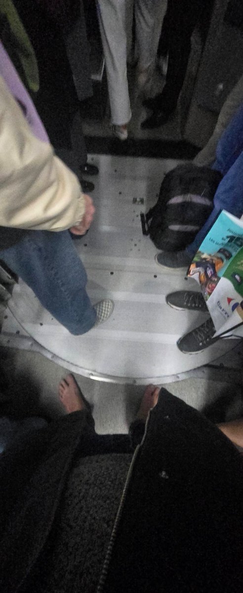 Barefoot slave tweet media