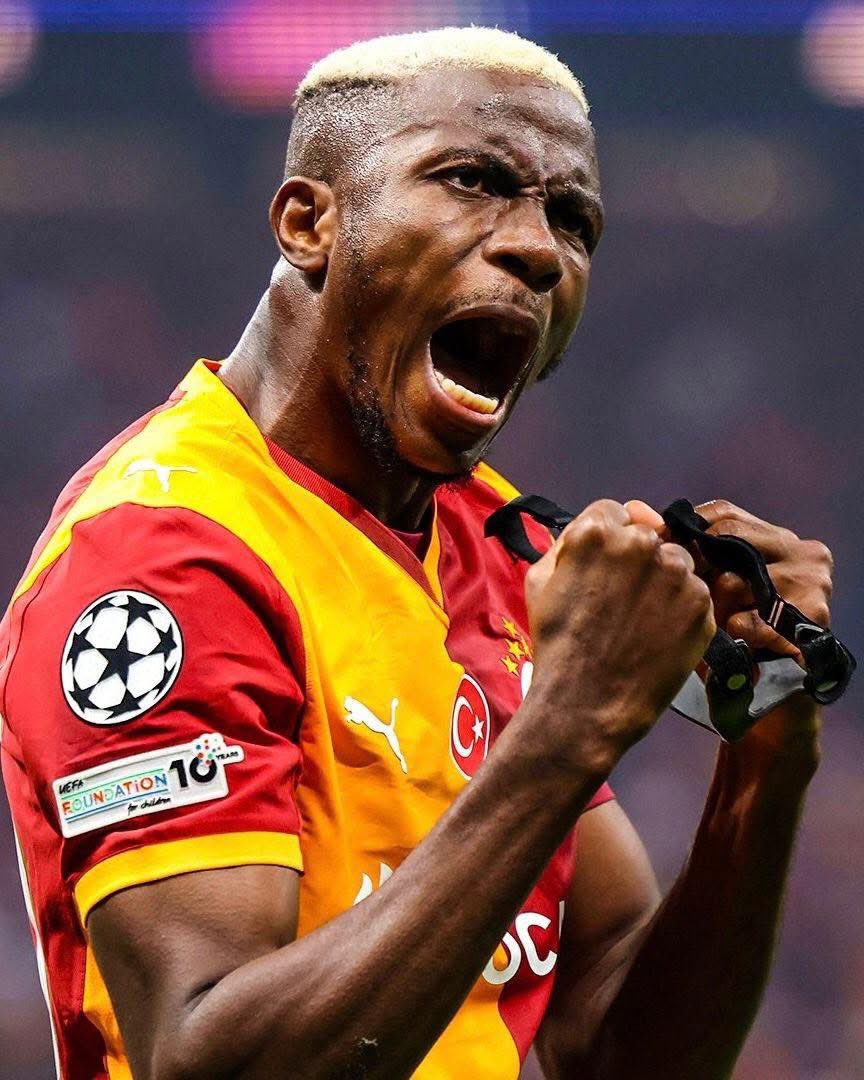 leroyzanee's tweet photo. 🇳🇬Victor Osimhen for club and country this season 🤯:

🏟️ 38 GAMES
⚽️ 27 GOALS
🅰️ 8 ASSISTS
🎯 𝟑𝟓 𝐆/𝐀 𝐢𝐧 𝟑𝟖
Manchester United should sign him next season😫❤️
#VictorOsimhen #GalatasaraylılarTakipleşiyor https://t.co/ObHNyq9kb0