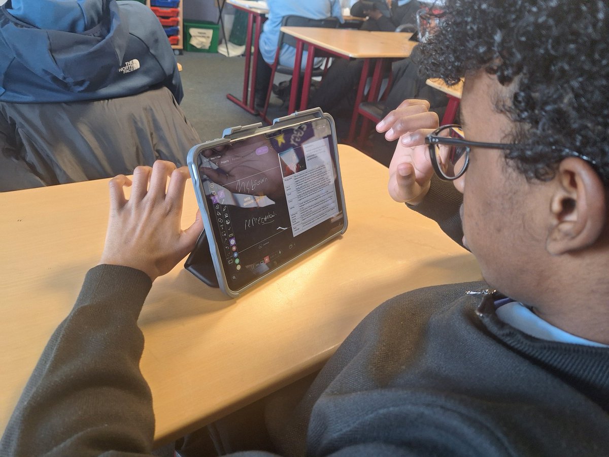 Jacqueline Thomson tweet media