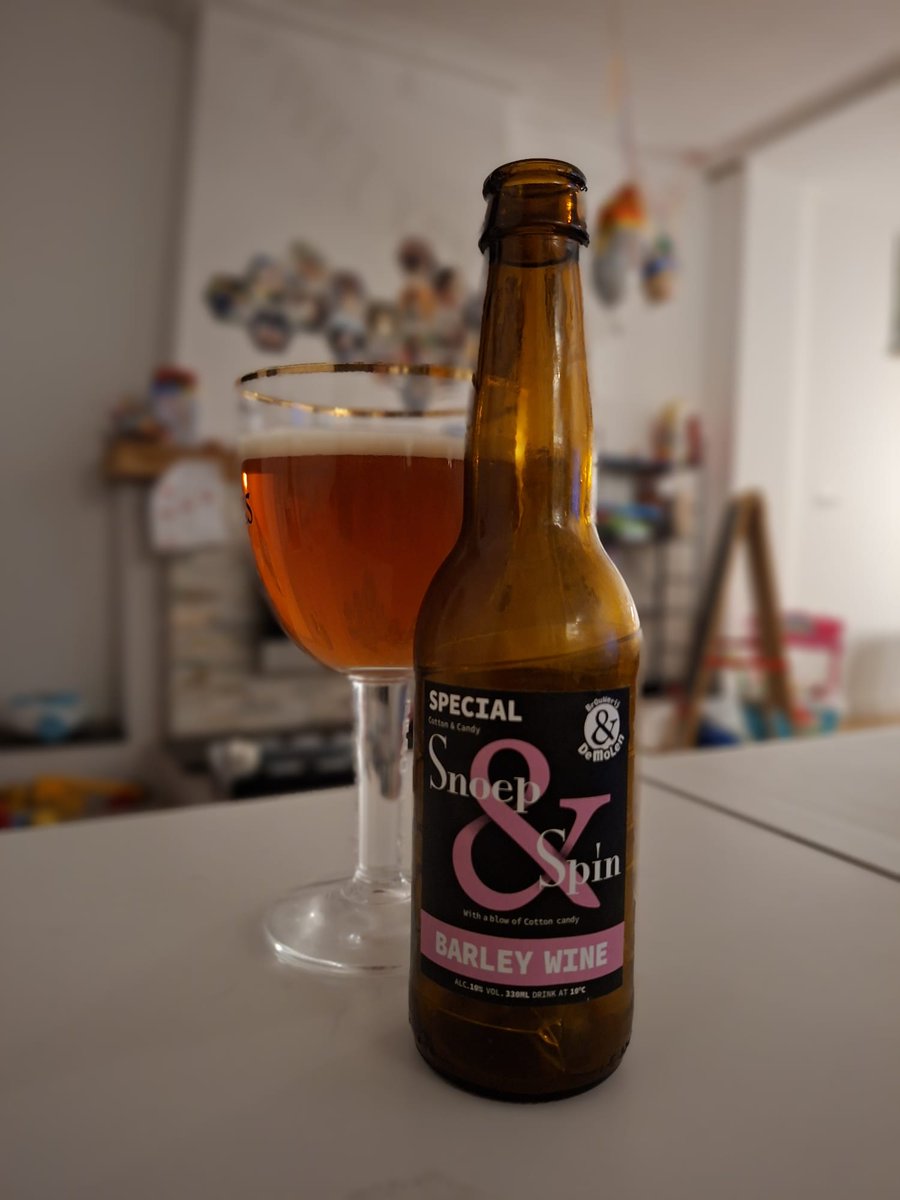 CraftBeerUniverse tweet media