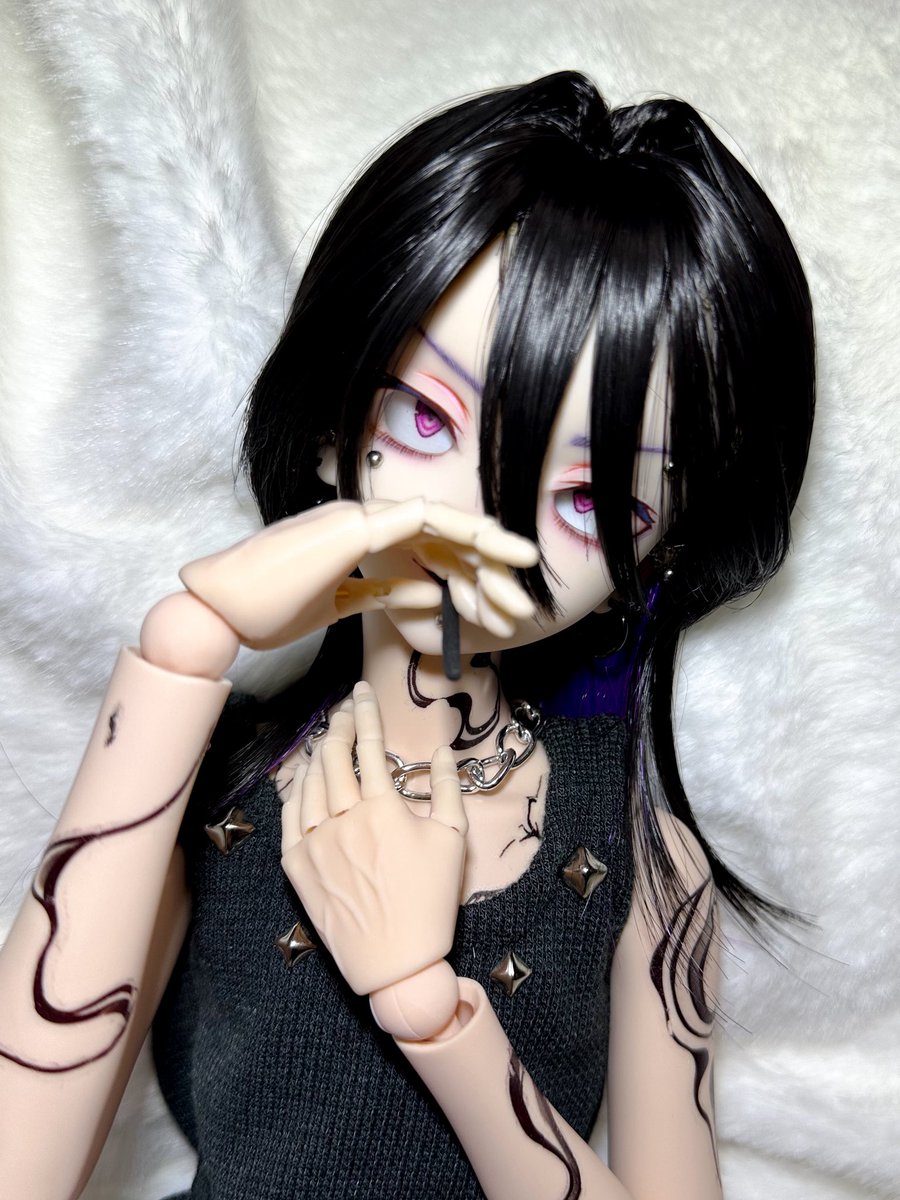 modeoftetra_666's tweet photo. 可動ハンド初挑戦🚬
いい感じだ

 #ProjectLilium https://t.co/Ga7eISYc4I