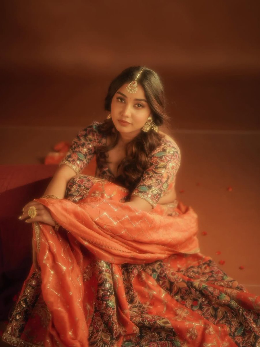 KollywoodStreet's tweet image. #AngelMaria 💫