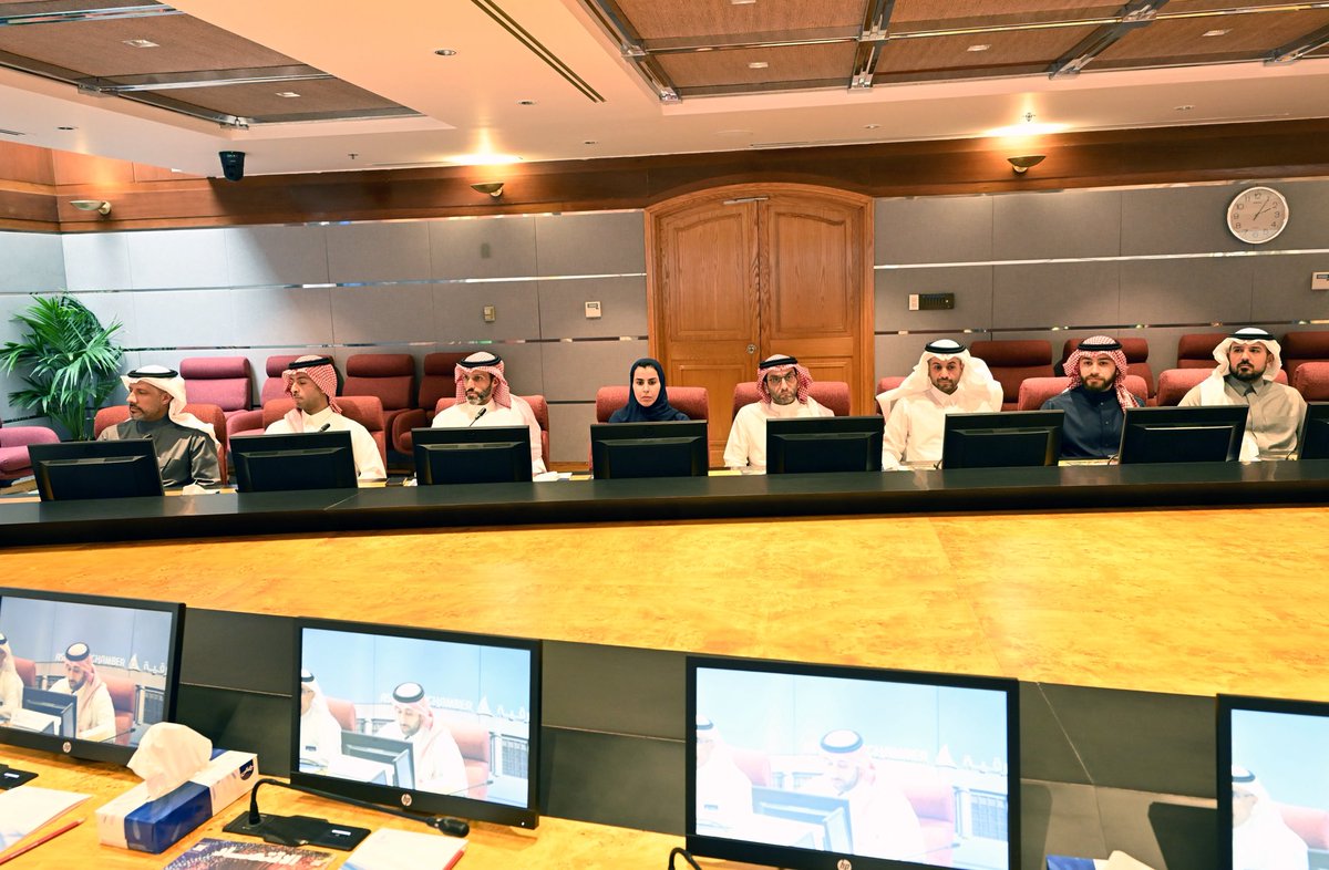 #غرفة_الشرقية tweet media