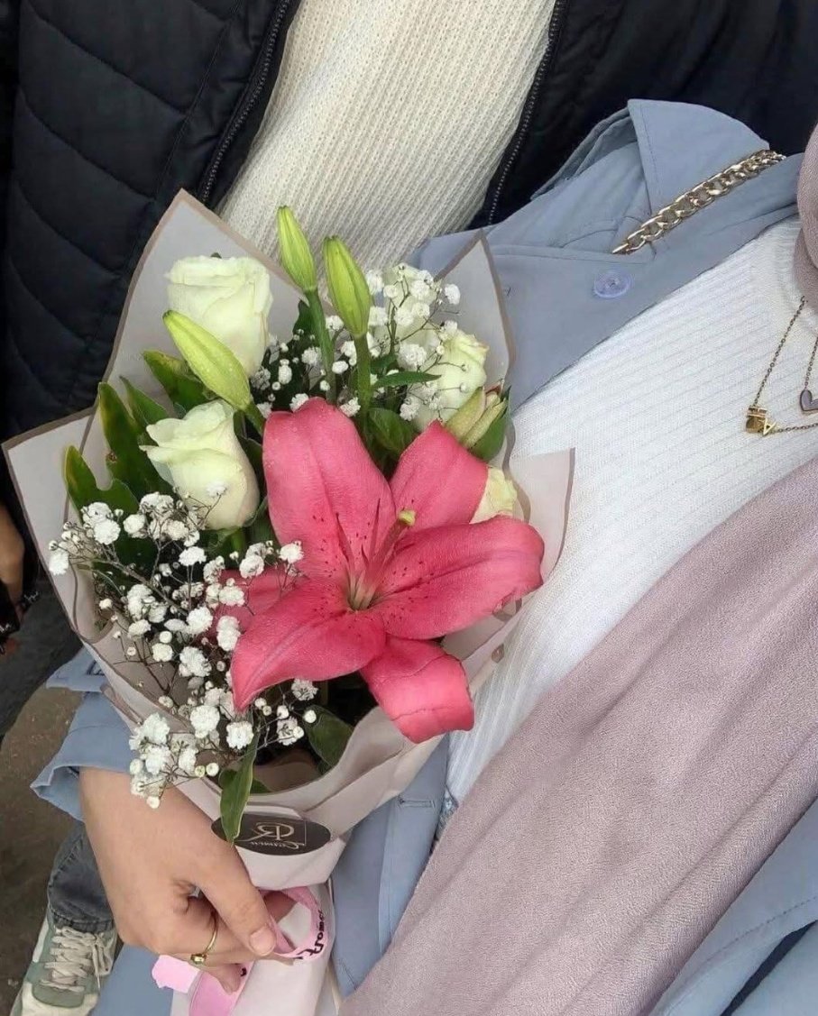 Mai_iii20's tweet photo. أن يأتيني هّين ليِّن لا أشقَي بصُحبتُه💗 https://t.co/JQQl2VuEIc