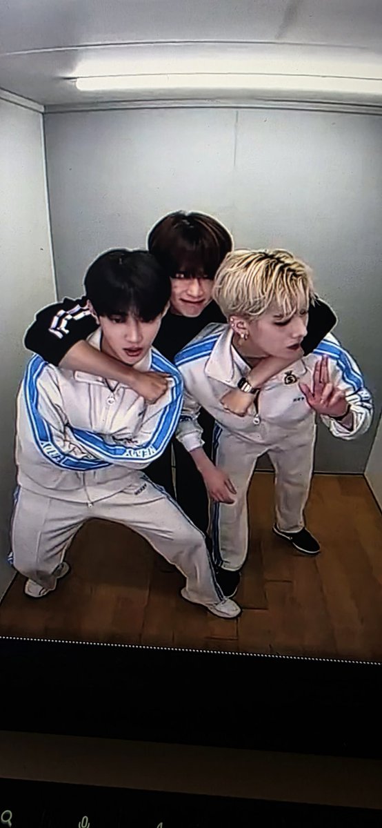 found this old bopeu pic i took and wow ricky rlly is haobin's first child