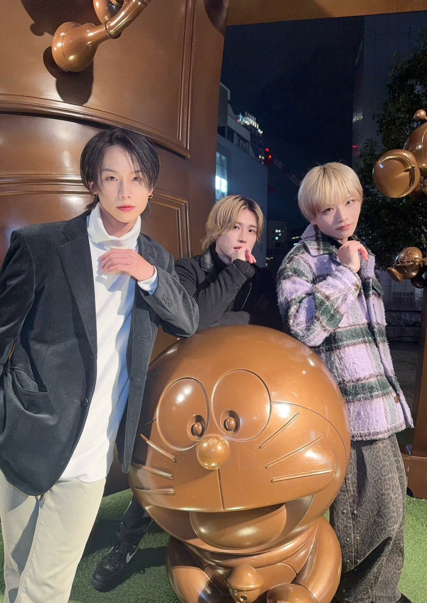 superfantasy_fv's tweet image. New TikTok🏰
￣V￣￣￣￣￣
🎶Ride on time-@MAX_4_official 
🔗 vt.tiktok.com/ZSuBW5Drb/

#SUPERFANTASY
#MAX