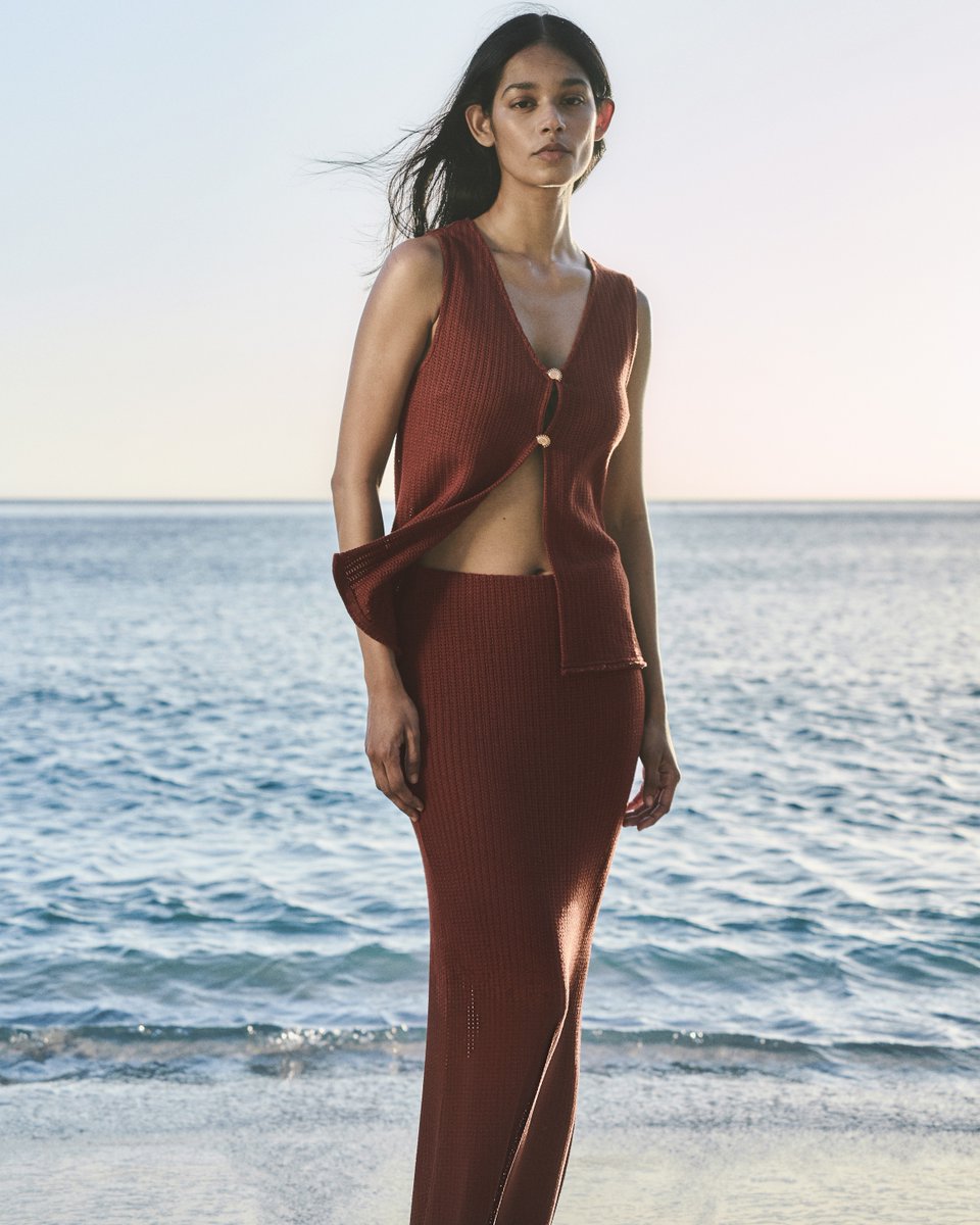 hmphilippines's tweet photo. A swimwear collection designed for sun-soaked days, endless coastlines and year-round summer.

Shop H&amp;M Tropical Essentials in stores and https://t.co/CTFUYKzipc https://t.co/RXaMPIPsE9