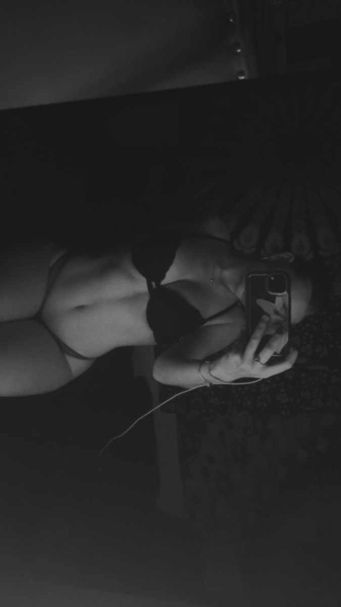 .₊˚ʚ tweet media