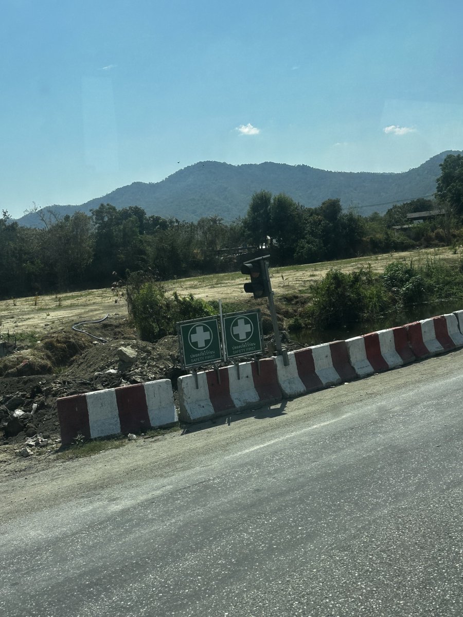 Hobbo1964's tweet image. Ok let’s get out of Bangkok for a few days .. #think #reset #startagain