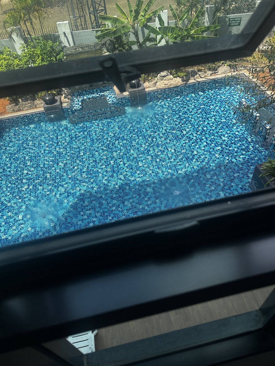 Hobbo1964's tweet image. Ok let’s get out of Bangkok for a few days .. #think #reset #startagain