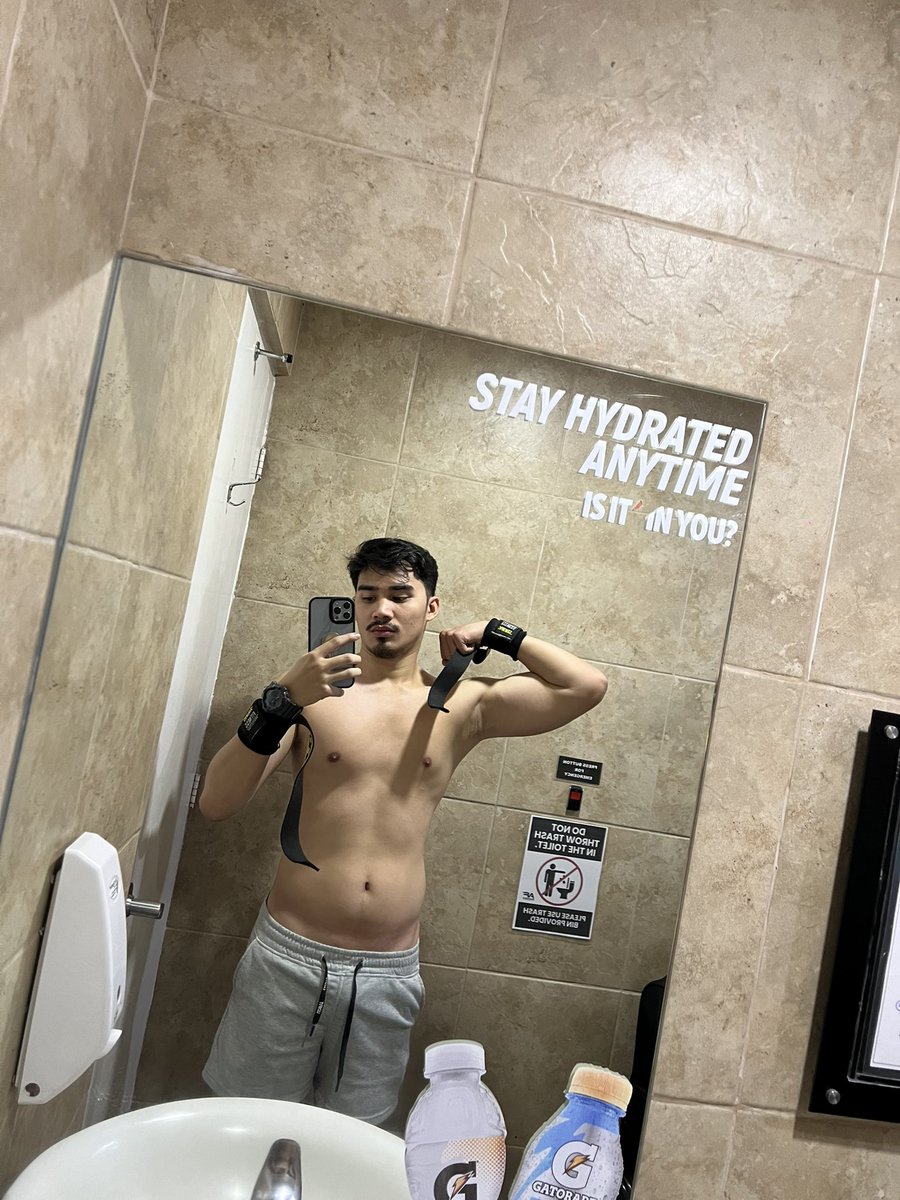 Carcawrrr tweet media