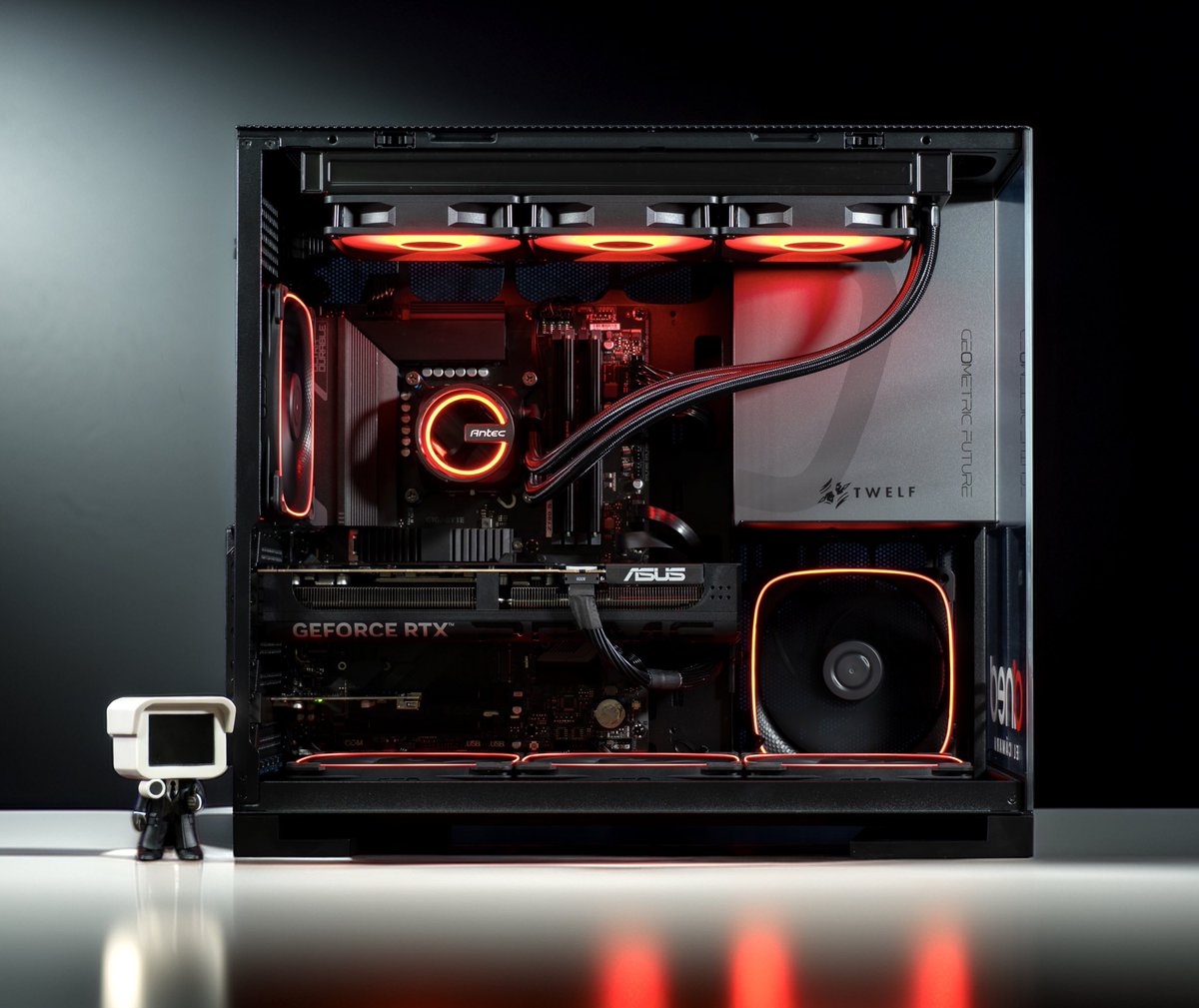Twelf_TD's tweet photo. Rate this creator PC from 1–10 👇

TWELF Cameraman Creator PC
i9-14900K
64GB RAM
RTX 5070 Ti
2TB Gen4 NVMe

#PCBuild #CreatorPC https://t.co/zH9n7COUfU