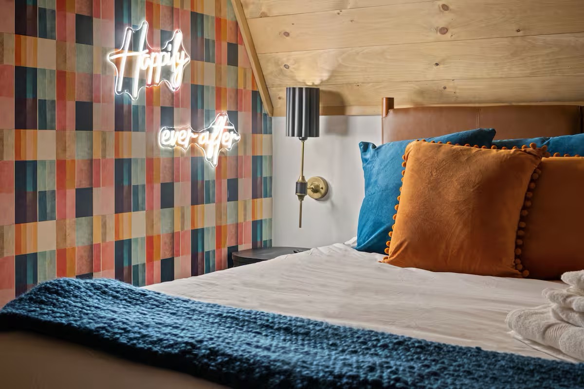 Taylor Jones tweet media