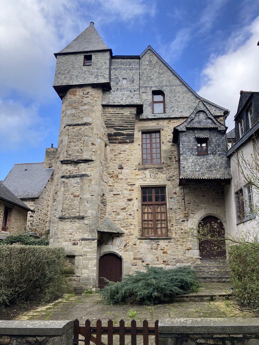 CEO of Breizh 145IQ 🏴✝ #DARKBZH𝍎𝌆 tweet media